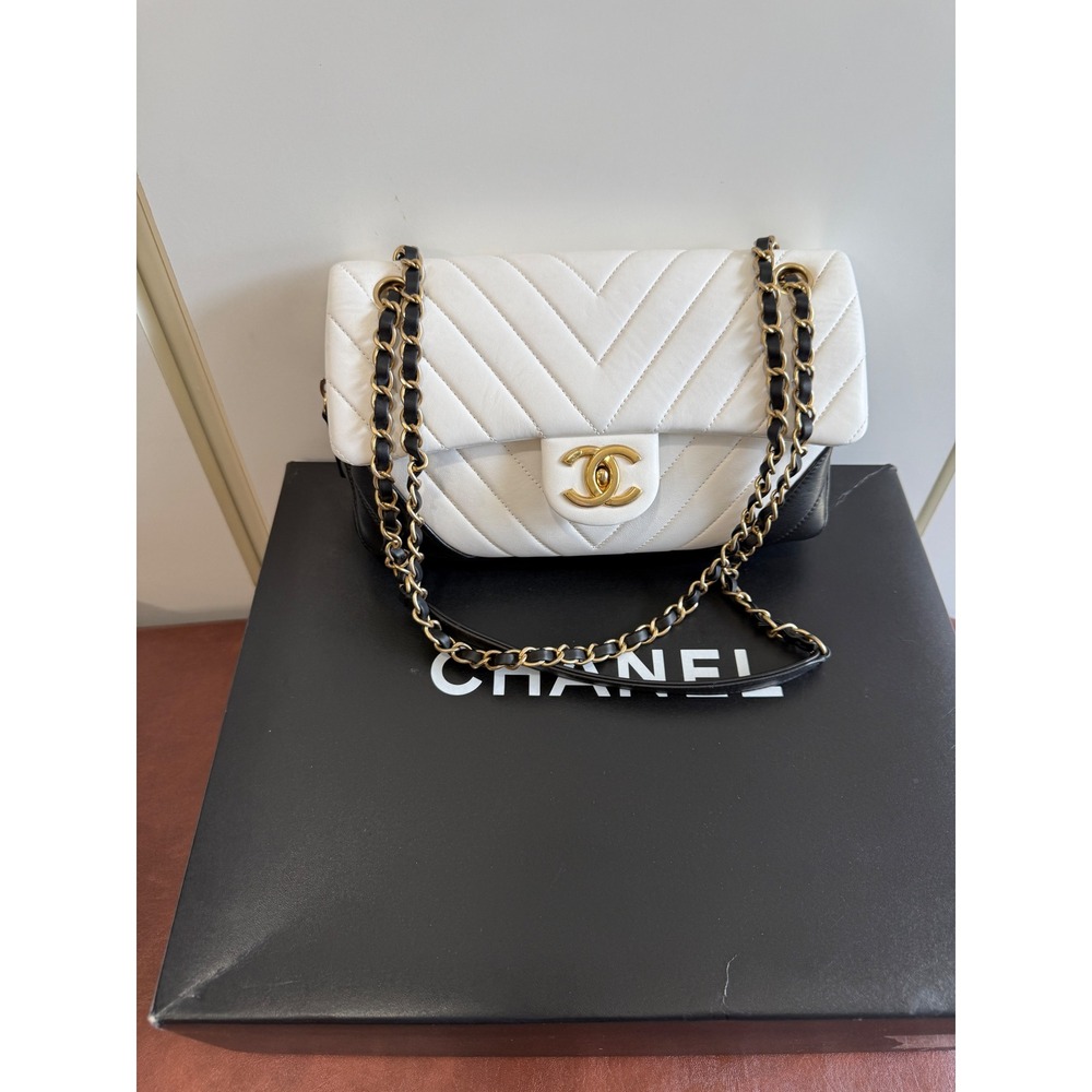 Vintage Chanel Chevron Flap Bag White Black Lambskin Gold Hardware CC Crossbody